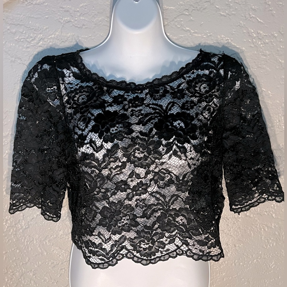 Bebe 3/4 lace top, size S.
